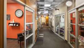 Sola Salon Studios, una de las principales franquicias de los Estados Unidos, inaugurará estas jornadas el próximo 8 de febrero en el Curtis Hotel en Denver, Colorado 