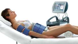 El equipo de Sorisa Beauty Solutions dispone de una serie de placas a través de las que se emite el frío, y que quedan cómodamente sujetas a la zona que se está tratando