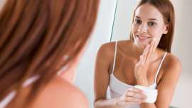 Utilizadas en cosmética para mejorar la piel y el cabello, las siliconas proporcionan una sensación agradable en los productos. Si bien suelen ser baratas, de recompensa inmediata, a medio y largo plazo son altamente nocivas