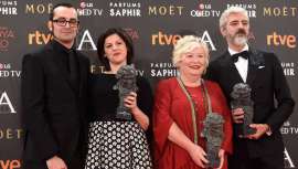 El equipo de maquillaje y peluquería, dirigido por Sylvie Imbert y Montse Santfeliu, utilizó los productos de la firma para realizar su trabajo