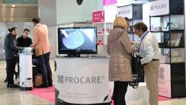 La firma, líder en ventas de papel de aluminio en el Reino Unido, presentó en su stand el nuevo dispensador 24*7, de gama alta. Un utensilio dirigido a peluqueros y profesionales de la belleza