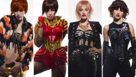 La firma se inspira en el rock and roll popularizado durante la década de los años 50. La propuesta transmite energía, fuerza y ritmo en una misma serie creativa 