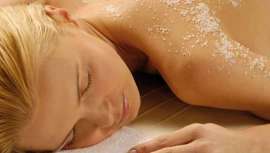 Maribel Yébenes ha creado tratamientos específicos para que la epidermis esté a punto para las primeras exposiciones solares, evitando así la aparición de manchas y arrugas provocadas por los rayos de sol