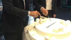 La firma, de origen italiano, cumplió años coincidiendo con el certamen. No faltó la tarta de cumpleaños con la que se endulzaron estas seis décadas de trayectoria en el mercado 