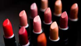 Durante el 2015, las ventas de los productos cosméticos, de aseo y belleza en el Perú creció tan solo un 1% global. Si bien la cifra no es alentadora, hay ciertas categorías de productos que indican lo contrario, como son los labiales