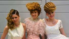 La artista y formadora elaboró, con precisión y elegancia, un curso dirigido a profesionales de la peluquería de varios puntos del país 