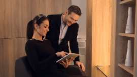 La start-up Shopper Connecté presenta Connected Haircut, que dice a los clientes el corte, color y cuidado profesional que necesita su cabello. La herramienta servirá para que los peluqueros mejoren sus ventas