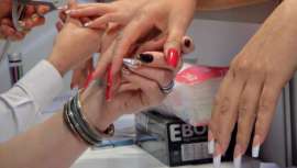 Además de mostrar sus creaciones artísticas en el stand de la firma, el Equipo de Harmony España triunfó en la pasarela de uñas del salón