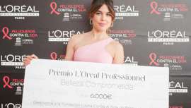 La actriz ha recogido en Málaga el Galardón Belleza Comprometida de LOréal Professionnel, en el marco del Festival de Cine tras su aplaudido debut como chica Almodóvar en Julieta