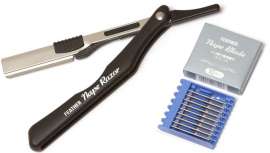 Con un diseño innovador, esta navaja permite realizar aquellos detalles que exigen una mayor precisión, como dibujos y formas en el cabello