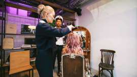 La fiesta de lanzamiento de la marca tuvo lugar el pasado 4 de abril en el concept-store Wer-Haus de Barcelona. El evento reunió a un nutrido número de peluqueros, profesionales, periodistas, bloggers, familiares y amigos 