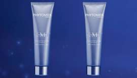 Se trata de una fórmula limpiadora sofisticada, con aceite de salicornia, que aporta máxima hidratación, confort y flexibilidad