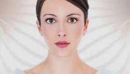 Este ingrediente activo mejora la capacidad regeneradora de las células para rejuvenecer la dermis y luchar contra el envejecimiento, las arrugas y la pérdida de firmeza de la piel