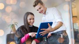 El uso correcto de las nuevas tecnologías aportará numerosas ventajas a los profesionales de la peluquería. Ya no se trata únicamente de mejorar la gestión del salón, sino de fidelizar y atraer público interesado en los servicios ofrecidos 