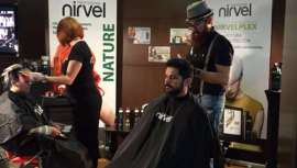 El equipo de la firma ha impartido dos jornadas formativas, de la mano del distribuidor de la zona, a las que asistió numeroso público profesional