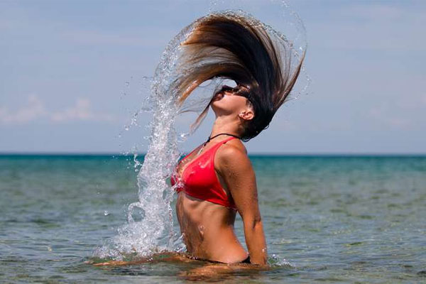 ¿Por qué es tan importante cortar el cabello antes de las vacaciones?